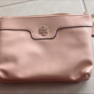 Genuine leather Euro Trends purse..